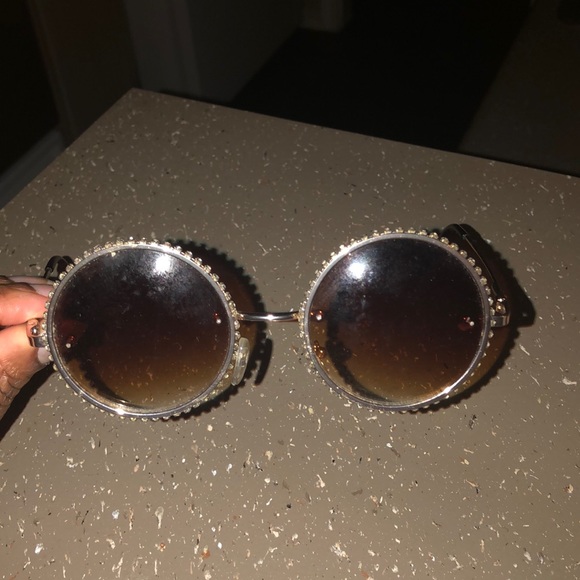 Accessories - Sunglasses